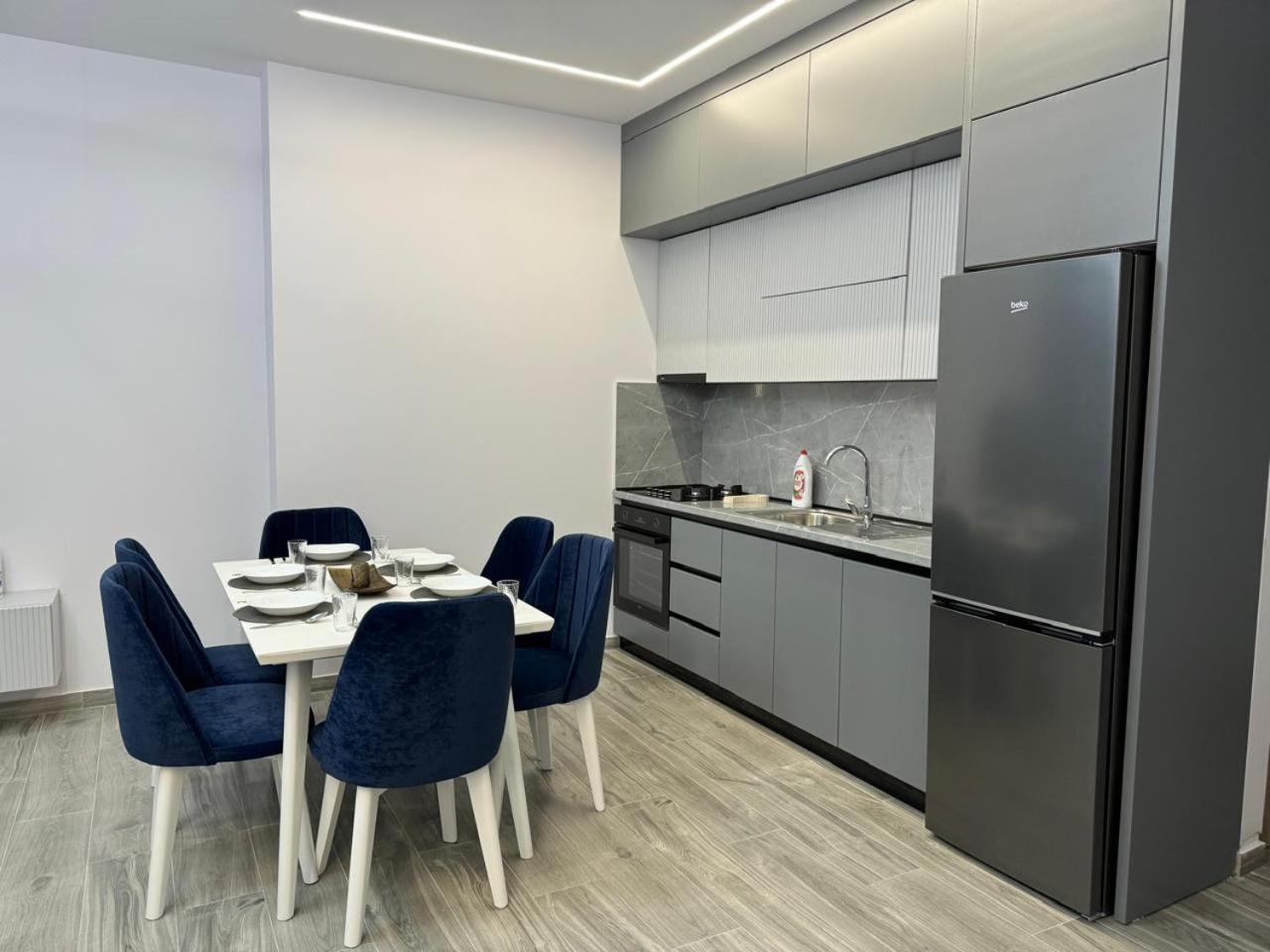 Isla'S Luxurious Seaside Apartments Durrës Exteriör bild