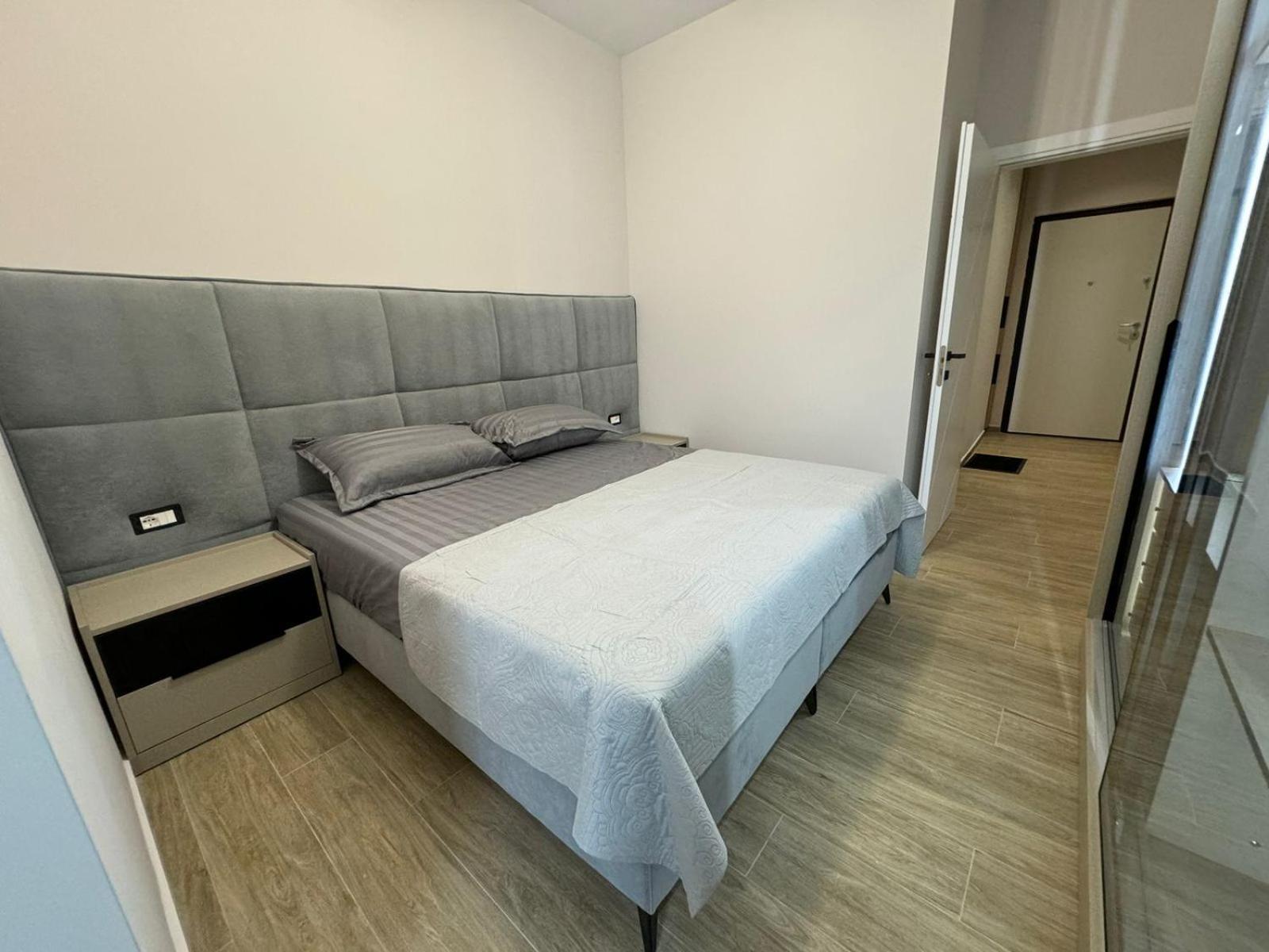 Isla'S Luxurious Seaside Apartments Durrës Exteriör bild